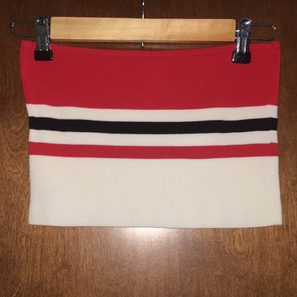 Black, red, and white crop top!